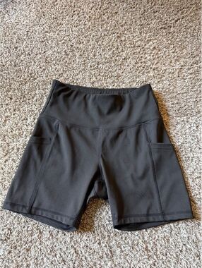 ebb & flow Black High-Waisted Athletic Shorts with Side Pockets, Size Small